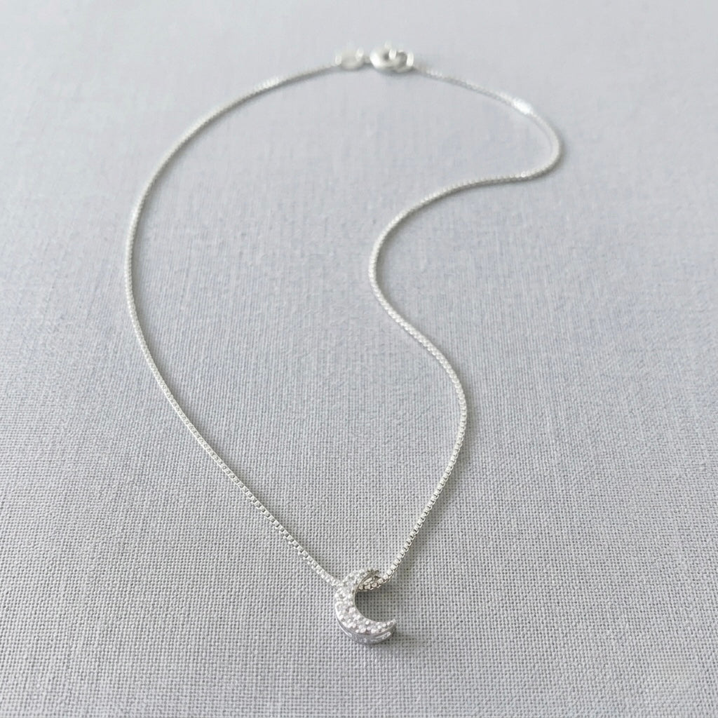 Colar Feminino Mini Lua Cravejada Prata 925