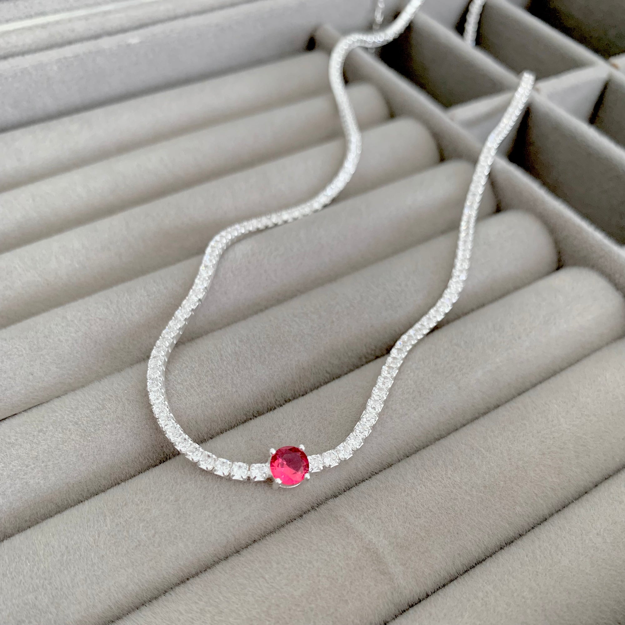 Choker Feminina Riviera Cristal C/Pedra Principal Cor Pink Prata 925