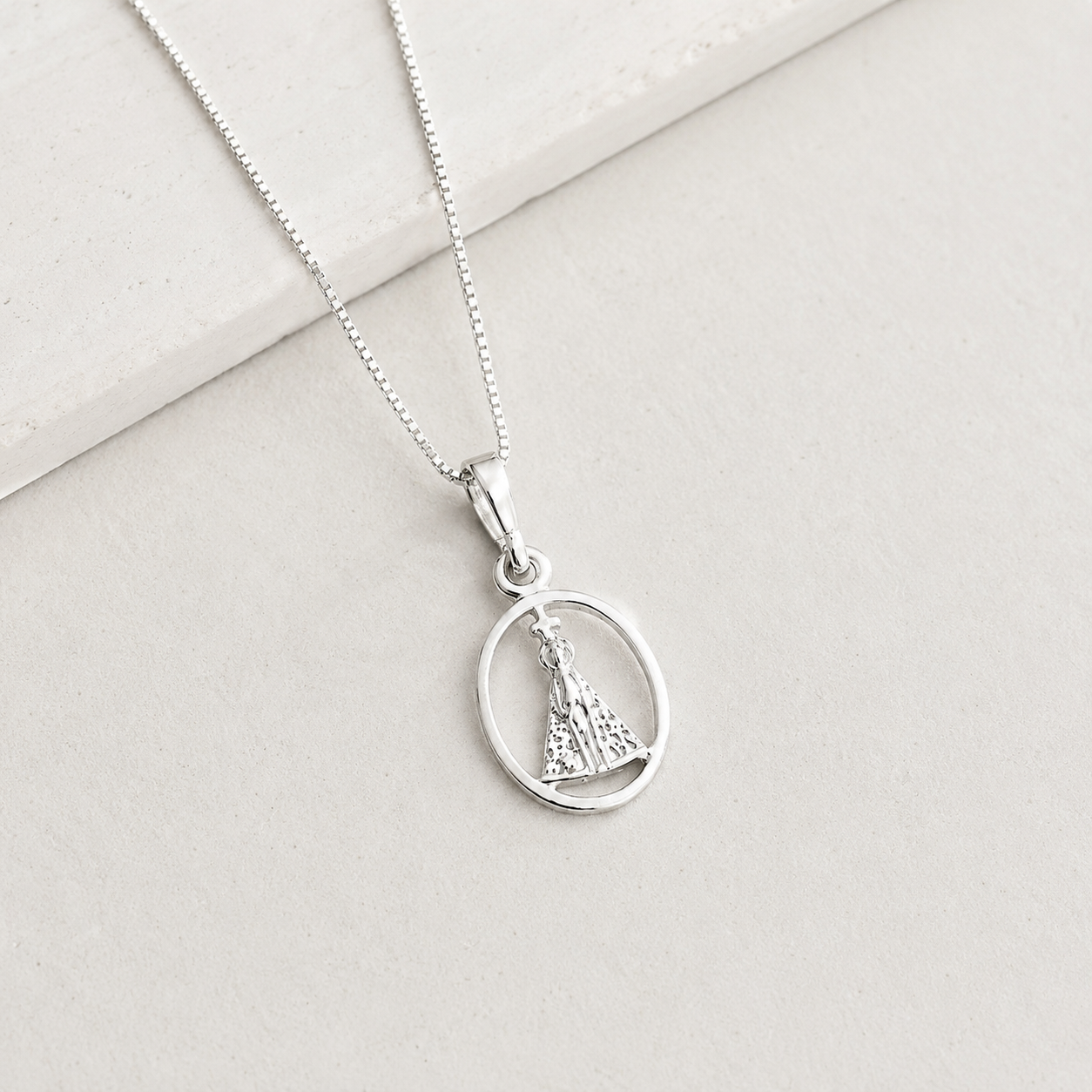 Colar Nossa Senhora Aparecida Oval Prata 925
