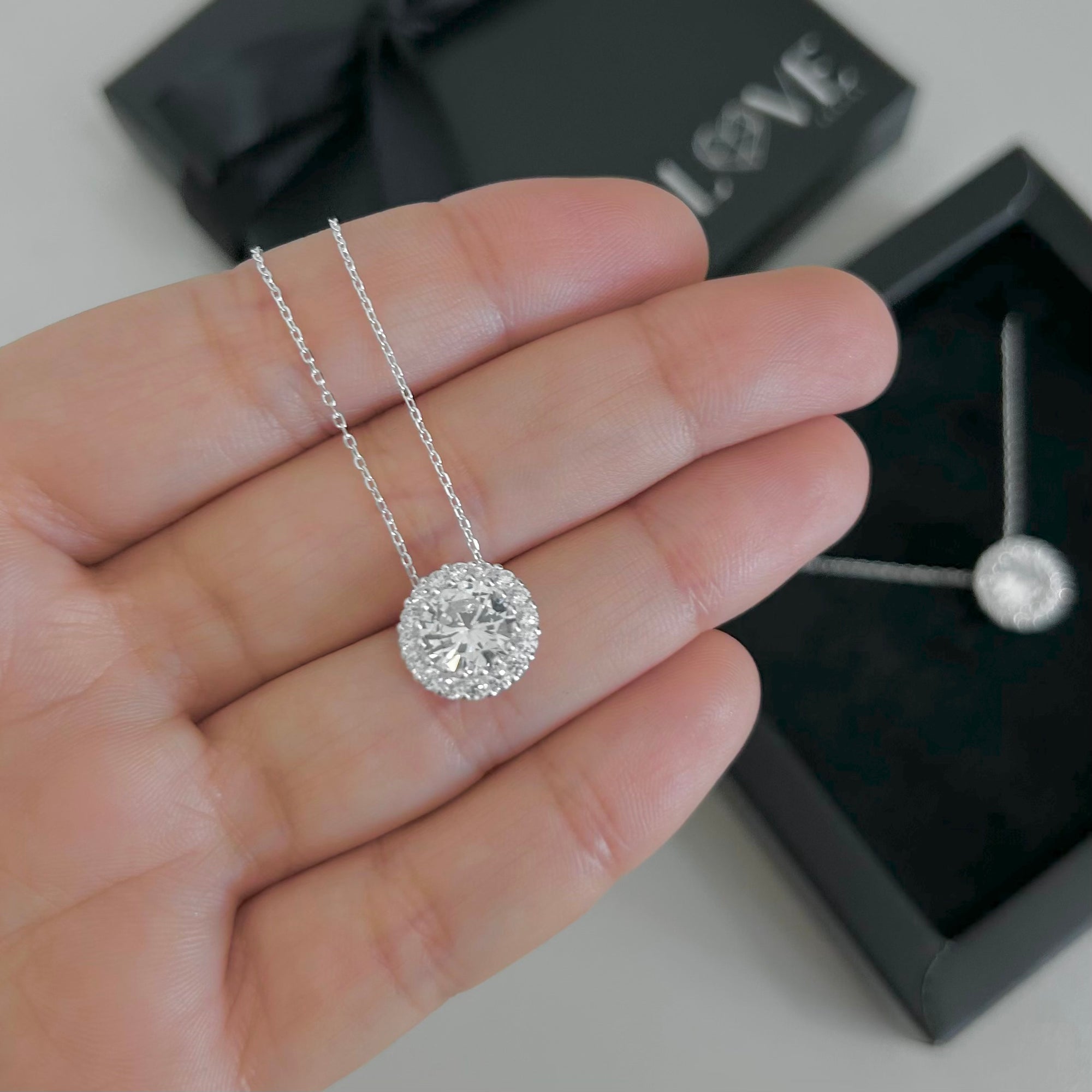 Colar Feminino Luxo Ponto de luz com Micro Zircônias Cristal Prata 925