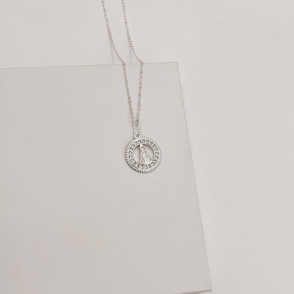 Colar Feminino Medalha Nsa Senhora Aparecida Cravejada Prata 925