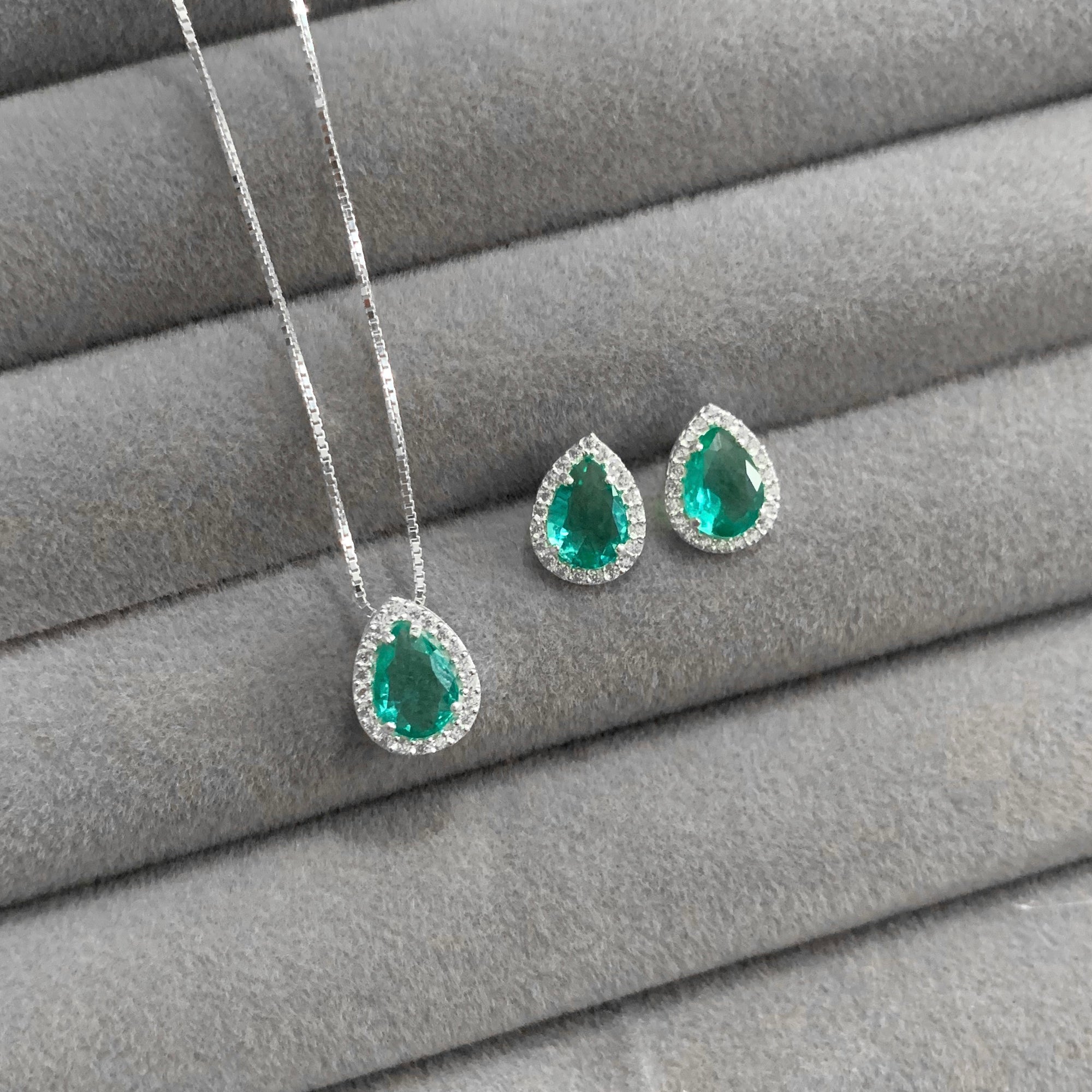 Conjunto Feminino Gota Cravejada Prata 925