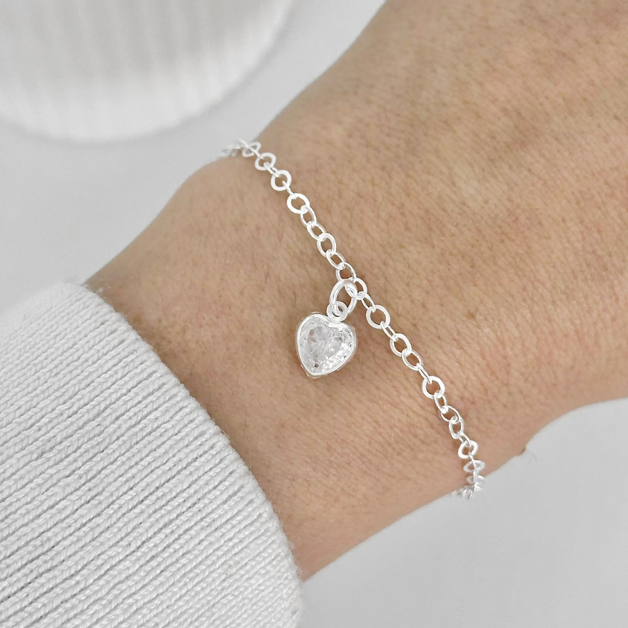 Pulseira Feminina Pingente Ponto de Luz Coração Prata 925
