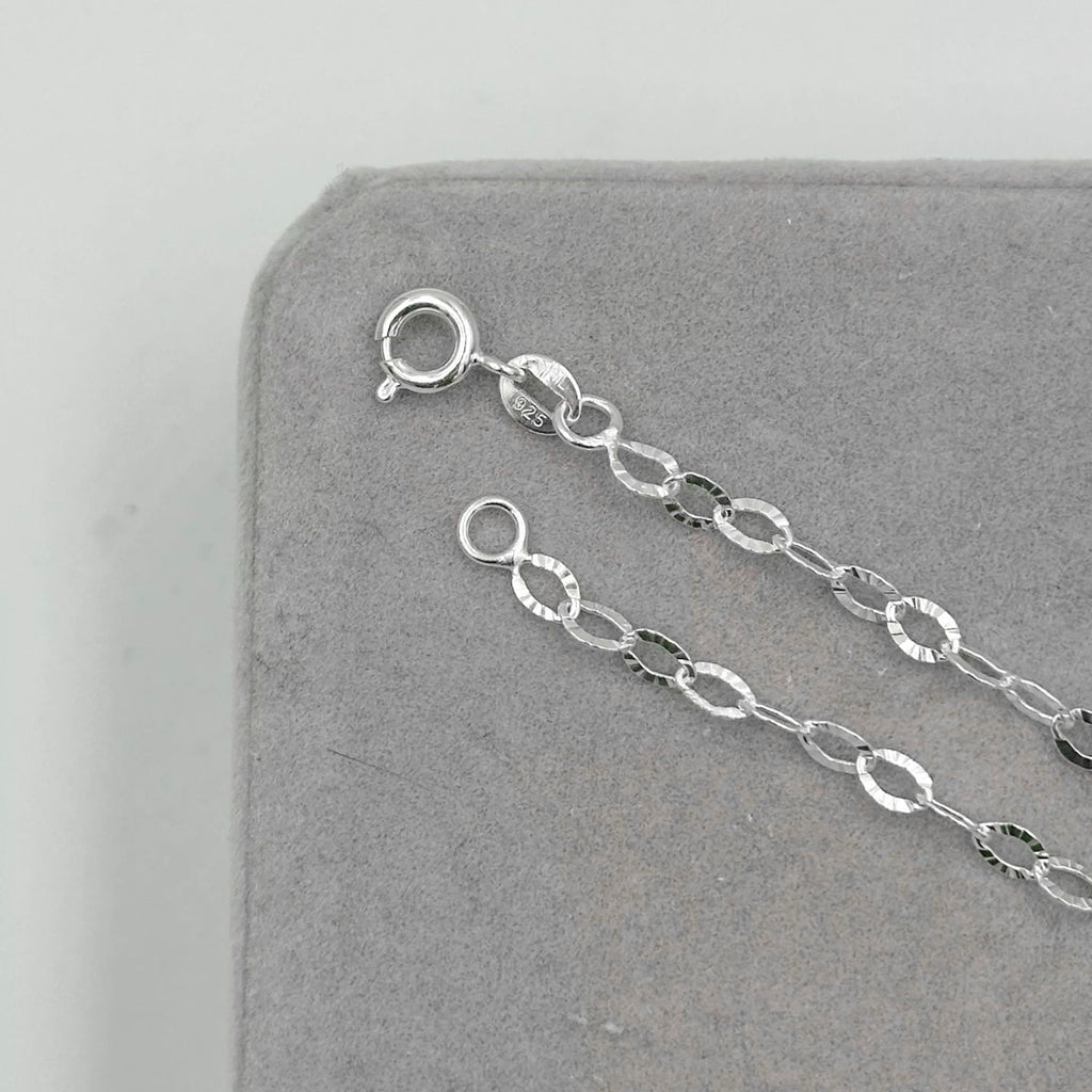 Choker Feminina Elos Detalhados Prata 925