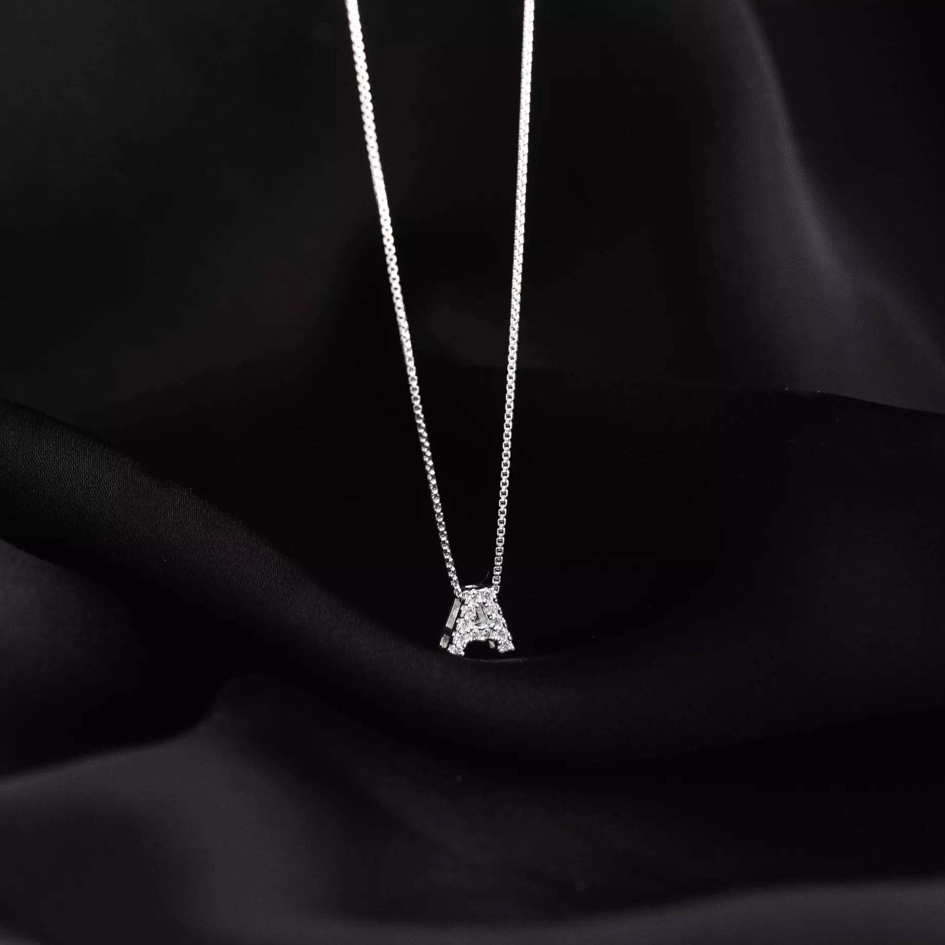 Colar Feminino Pingente Inicial Cravejado Prata 925