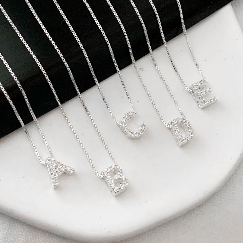 Colar Feminino Pingente Inicial Cravejado Prata 925